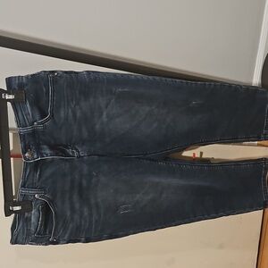 Women's SEVEN Girlfriend disstressed Blue Capri Jeans